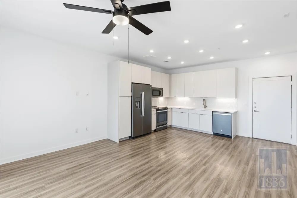 4802 S Congress Avenue #514 Austin, TX 78745