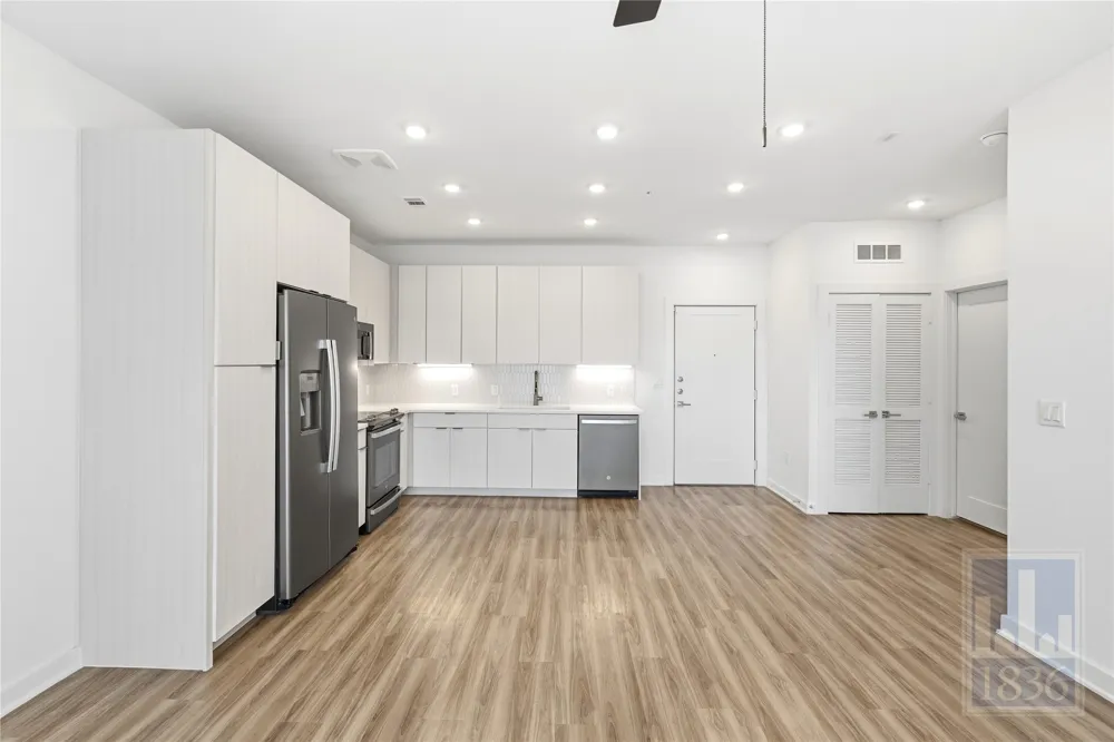 4802 S Congress Avenue #514 Austin, TX 78745