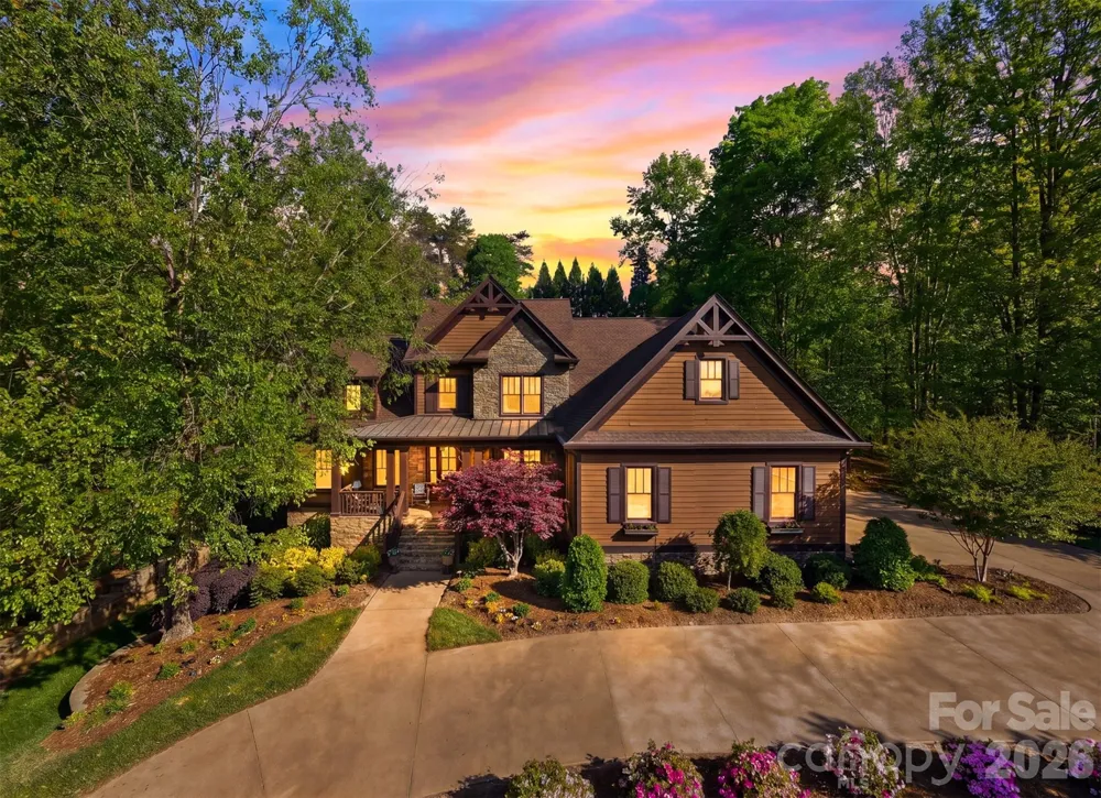 2748 Trent Drive NE Conover, NC 28613