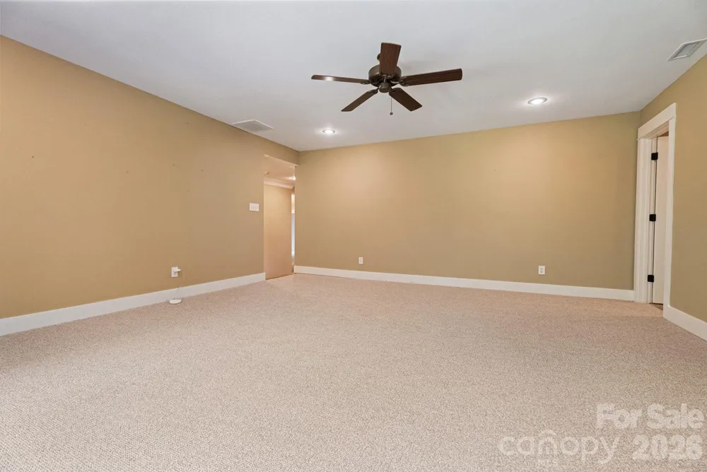 2748 Trent Drive NE Conover, NC 28613