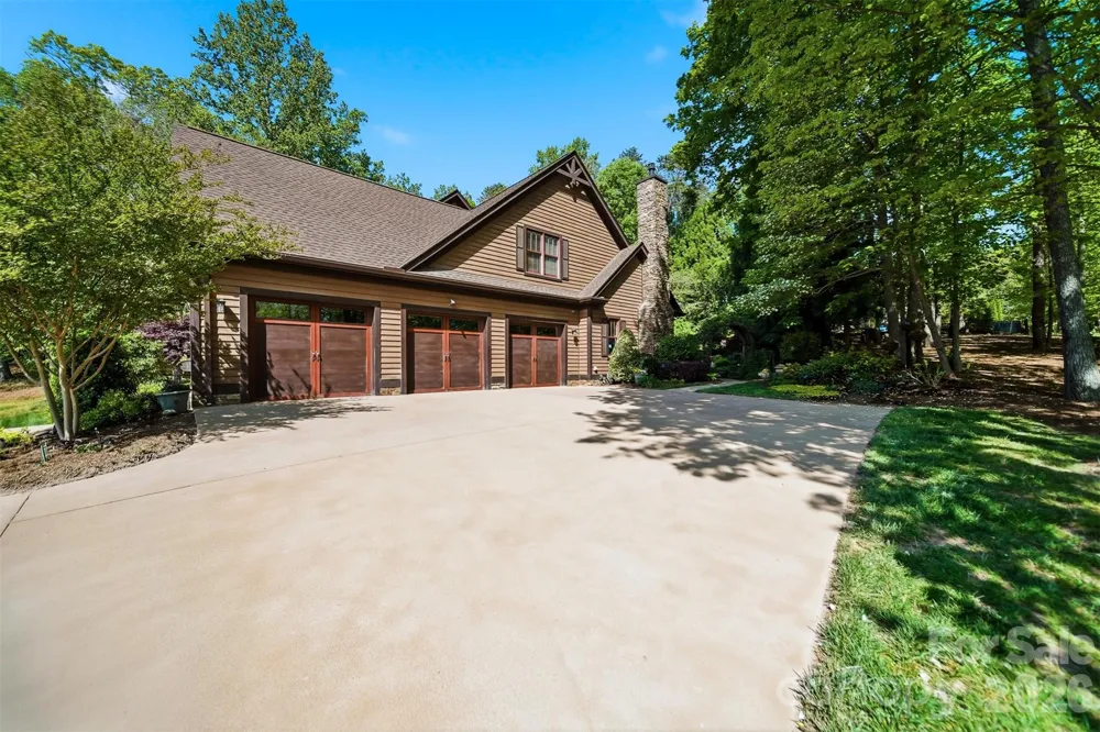 2748 Trent Drive NE Conover, NC 28613