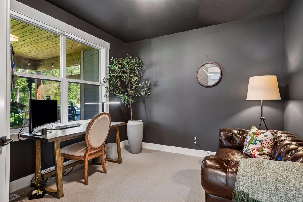 4264 Woodland Court Minnetrista, MN 55331
