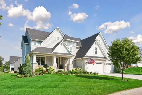 4264 Woodland Court