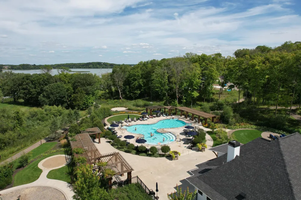 4264 Woodland Court Minnetrista, MN 55331