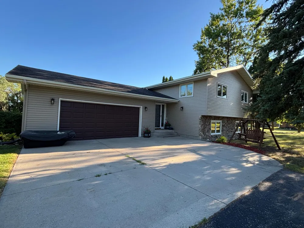 14372 Riverbend Trail Thief River Falls, MN 56701