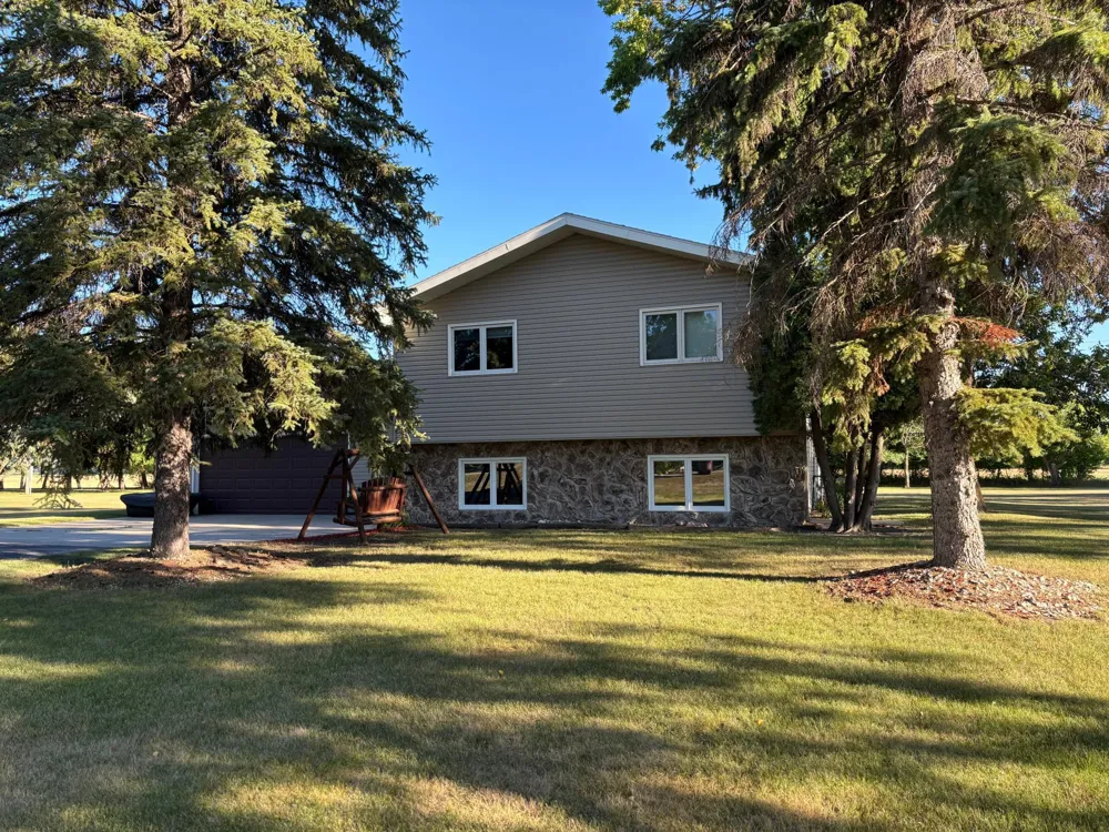 14372 Riverbend Trail Thief River Falls, MN 56701