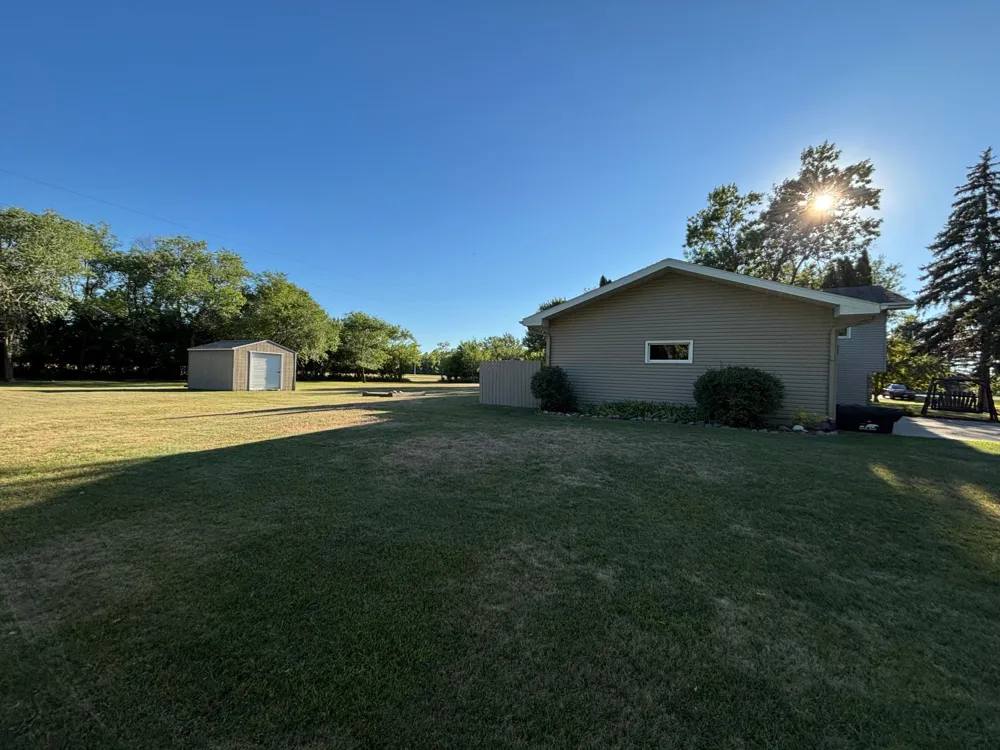 14372 Riverbend Trail Thief River Falls, MN 56701