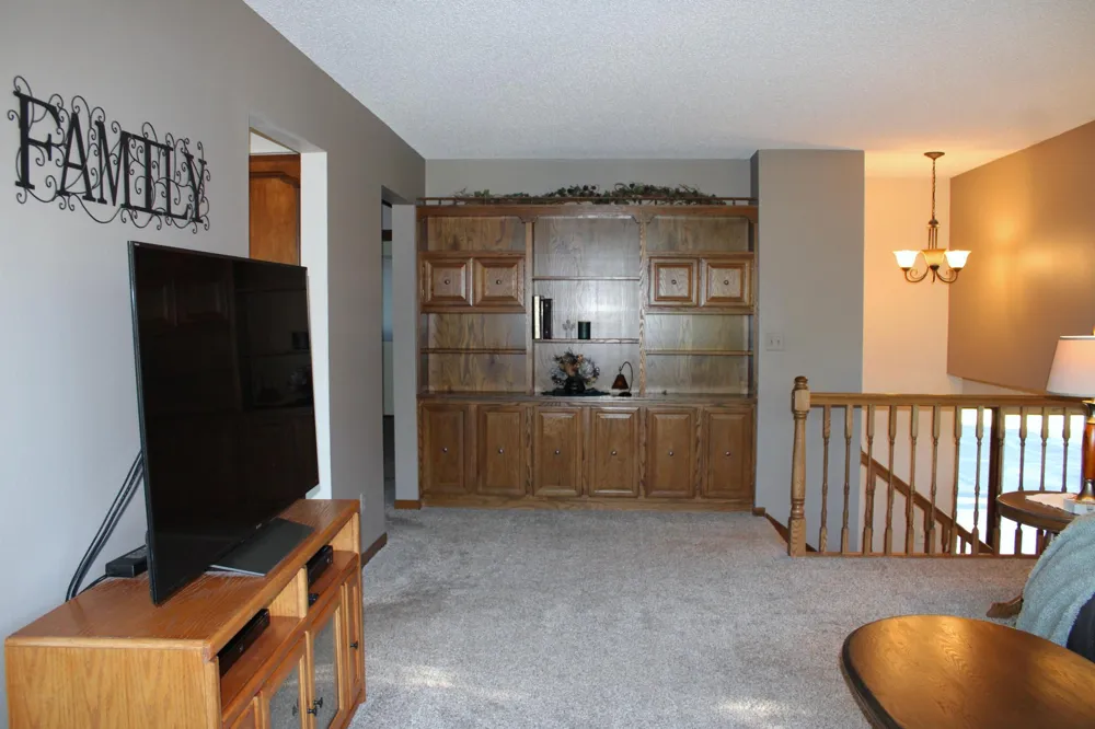 14372 Riverbend Trail Thief River Falls, MN 56701