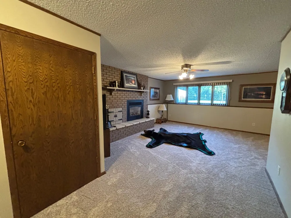 14372 Riverbend Trail Thief River Falls, MN 56701