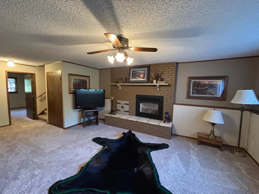 14372 Riverbend Trail Thief River Falls, MN 56701