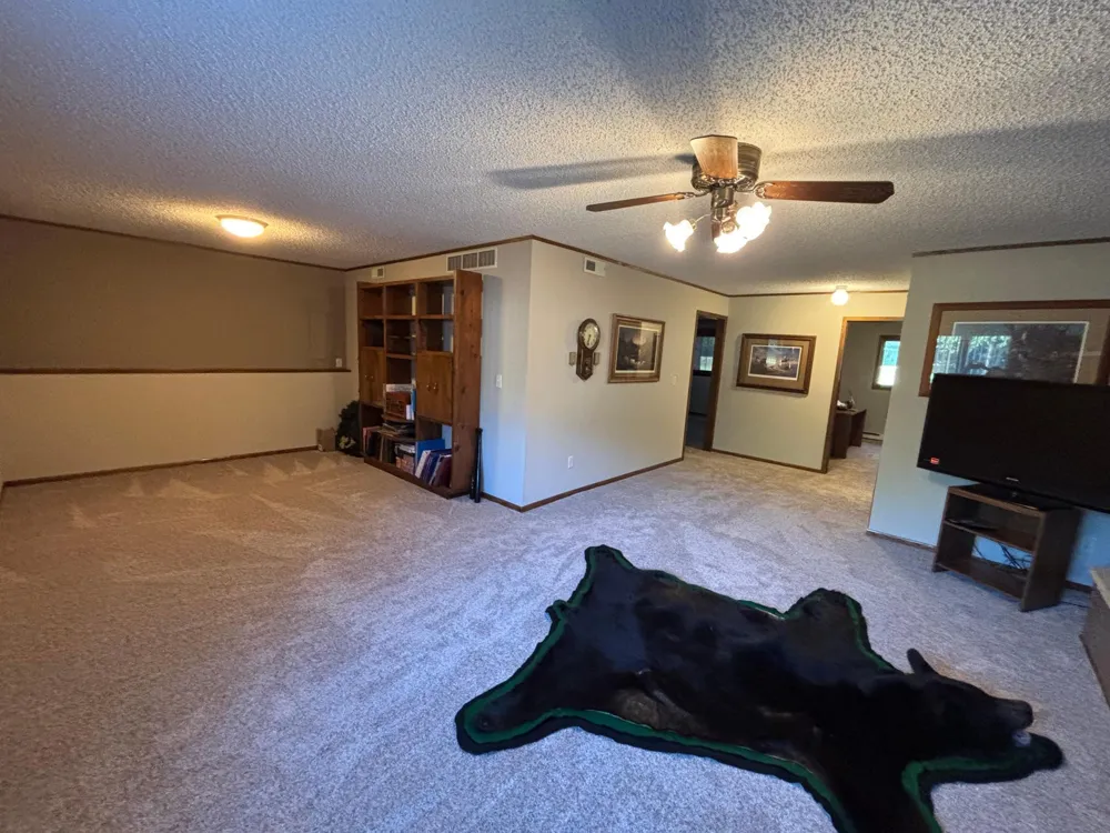 14372 Riverbend Trail Thief River Falls, MN 56701