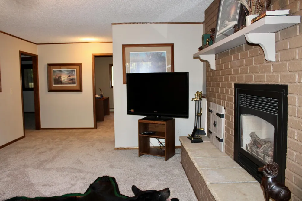 14372 Riverbend Trail Thief River Falls, MN 56701