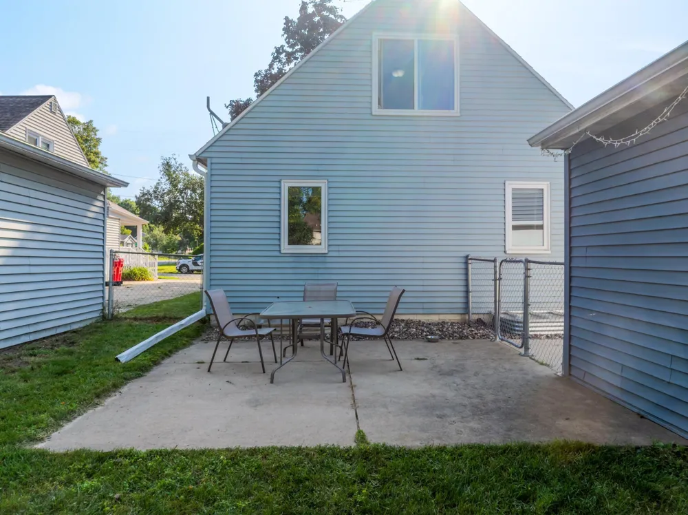 1409 7th Avenue NW Rochester, MN 55901