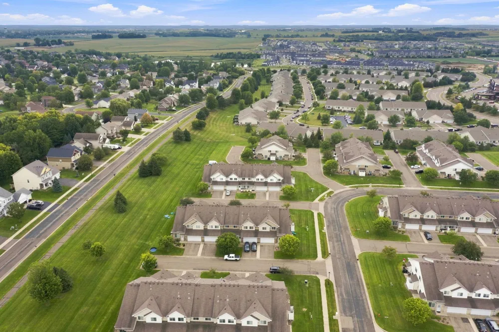 17530 Gillette Way #7052 Lakeville, MN 55044