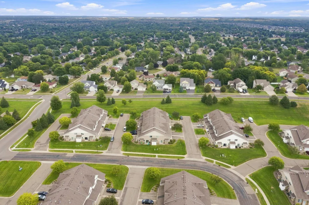 17530 Gillette Way #7052 Lakeville, MN 55044