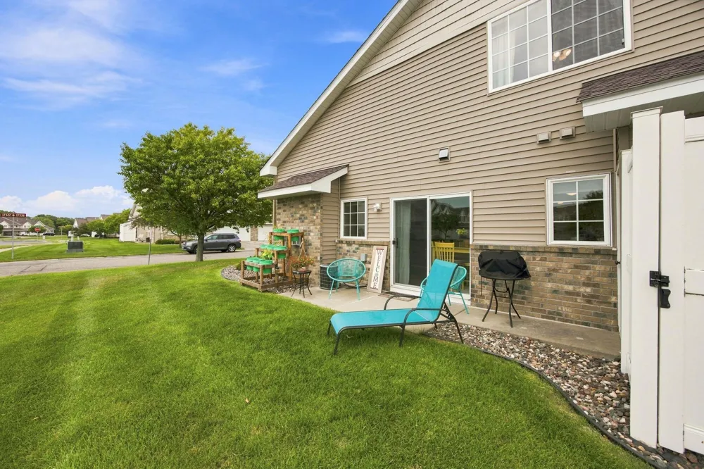 17530 Gillette Way #7052 Lakeville, MN 55044