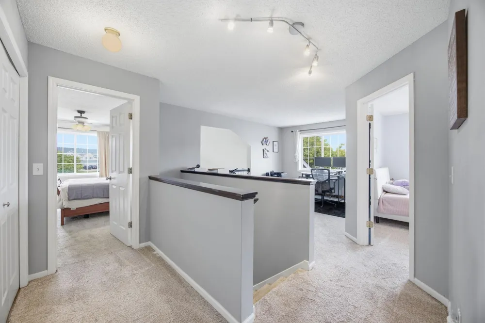 17530 Gillette Way #7052 Lakeville, MN 55044