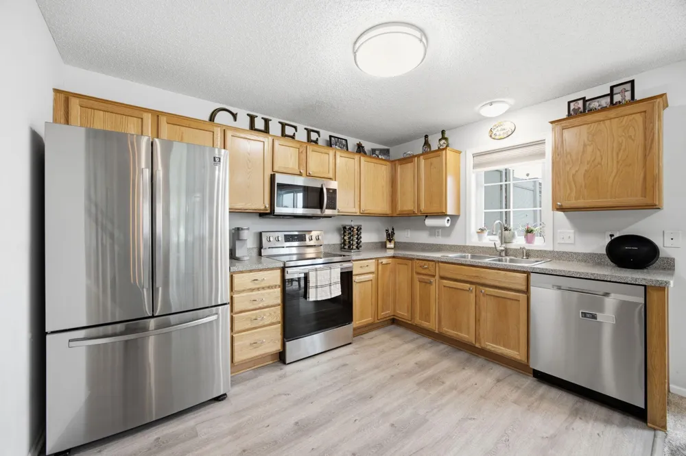 17530 Gillette Way #7052 Lakeville, MN 55044