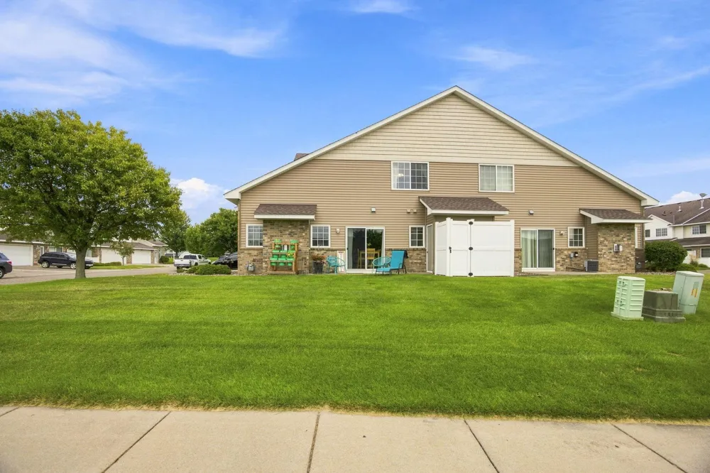 17530 Gillette Way #7052 Lakeville, MN 55044