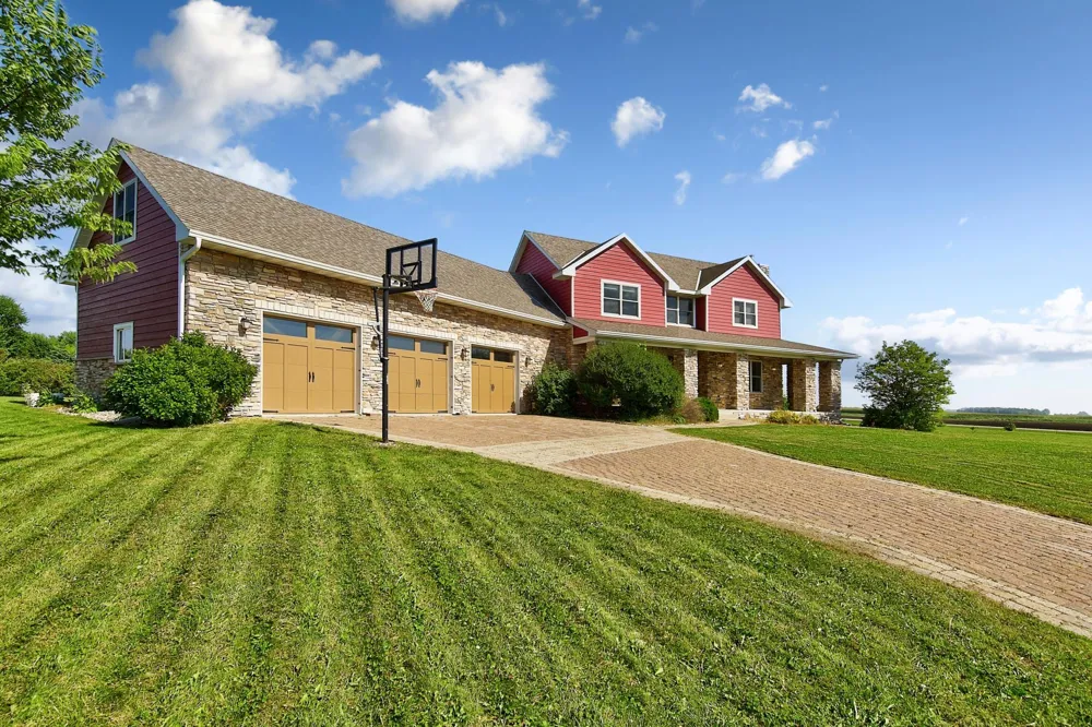 751 S 12th Street Bird Island, MN 55310