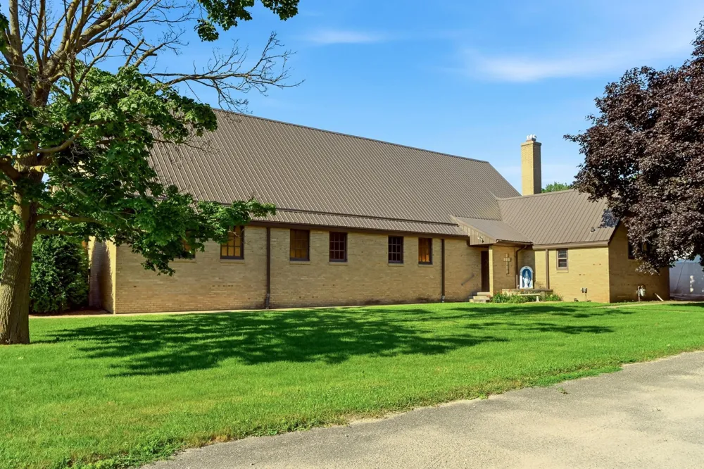 720 1st Street West Concord, MN 55985