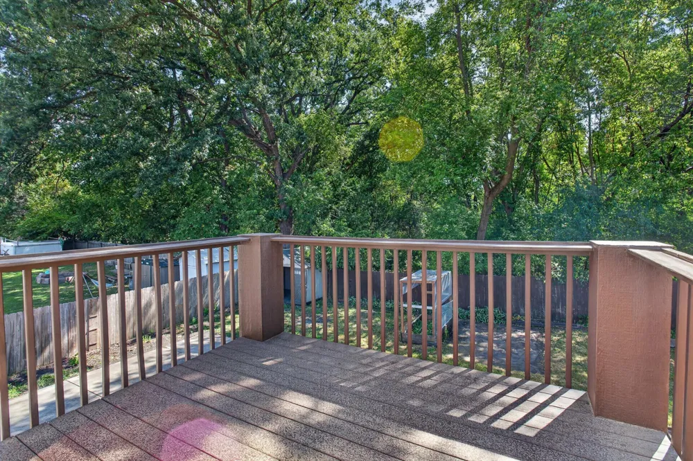 2133 76th Court Brooklyn Park, MN 55444