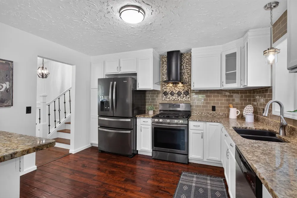 2133 76th Court Brooklyn Park, MN 55444