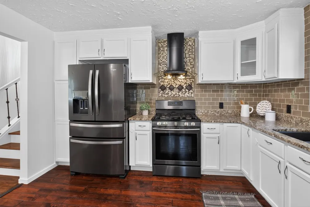 2133 76th Court Brooklyn Park, MN 55444