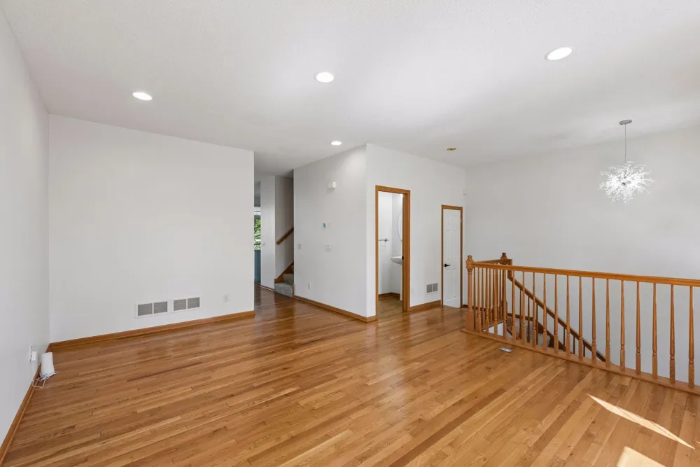 727 2nd Street NE Hopkins, MN 55343