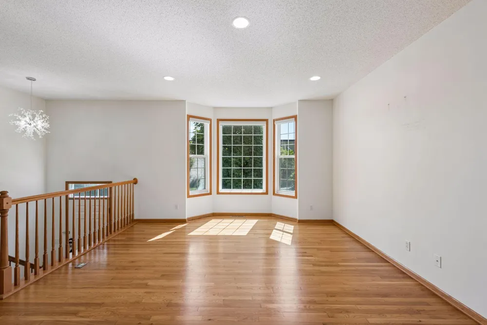 727 2nd Street NE Hopkins, MN 55343