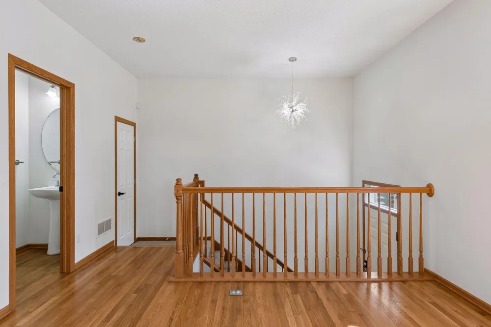 727 2nd Street NE Hopkins, MN 55343