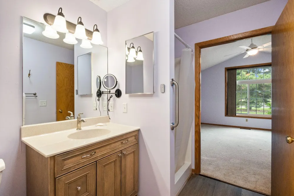 4143 Ruby Lane #72 Eagan, MN 55122