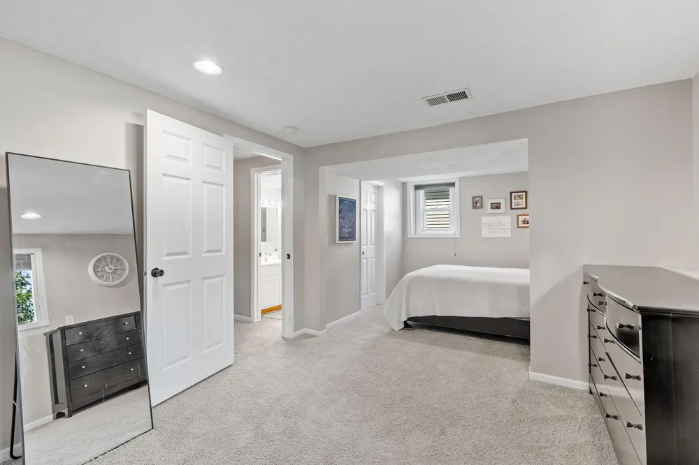 16515 Frazer Way W Rosemount, MN 55068