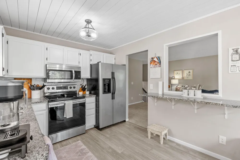 16515 Frazer Way W Rosemount, MN 55068