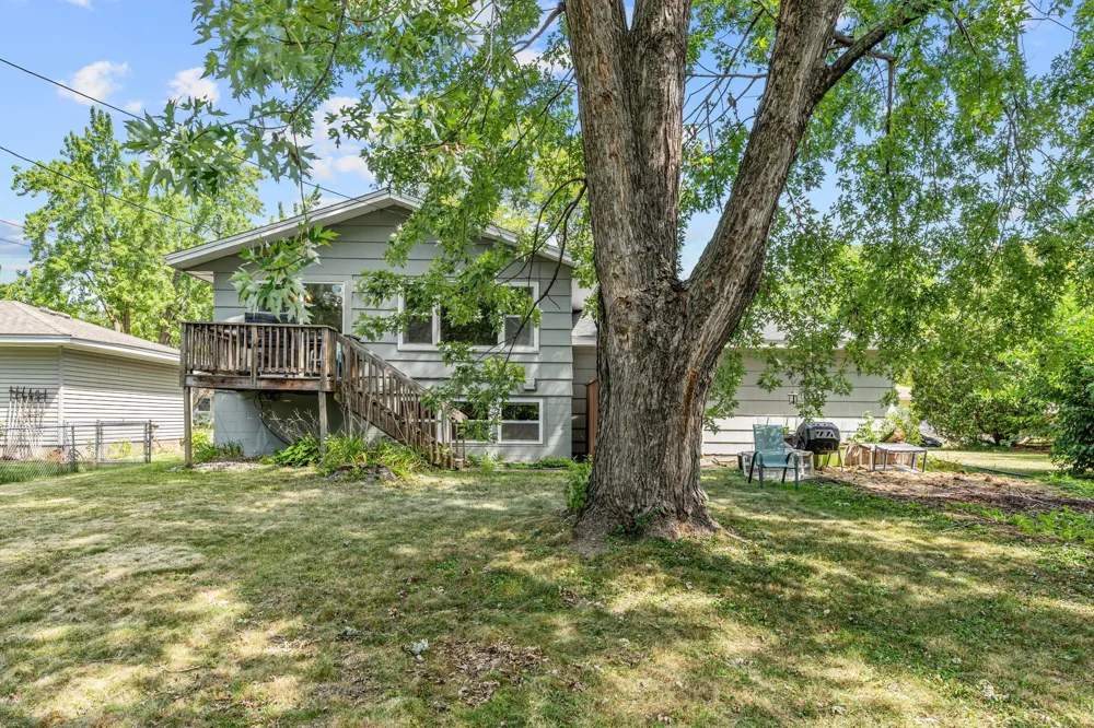 16515 Frazer Way W Rosemount, MN 55068
