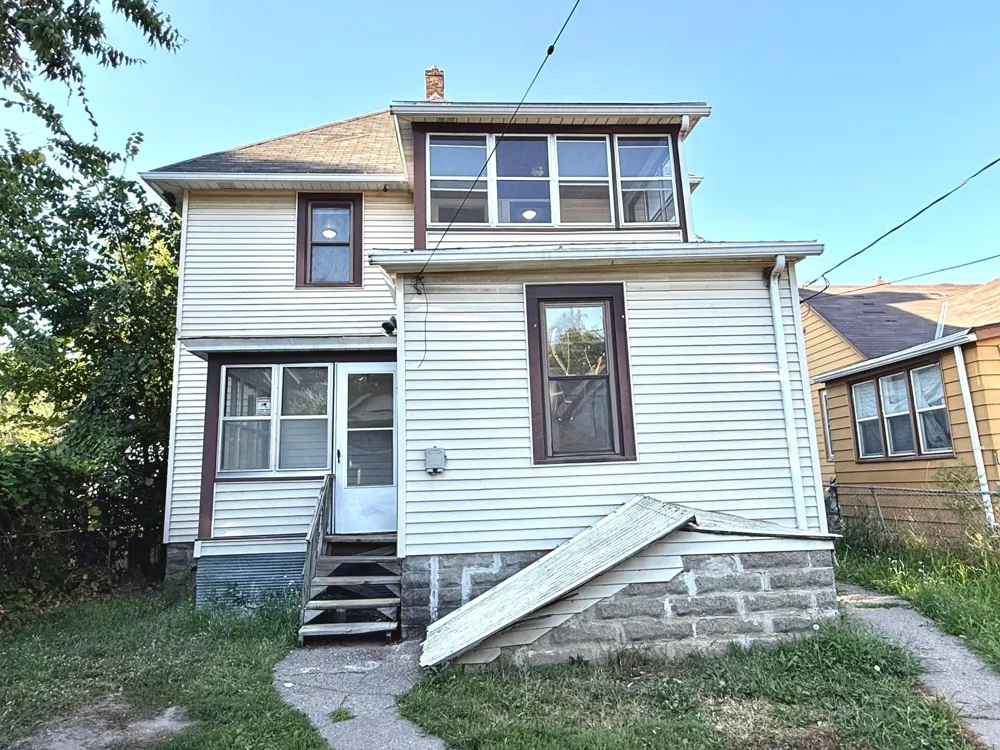 848 Beech Street Saint Paul, MN 55106
