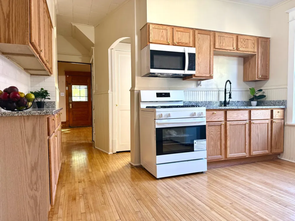 848 Beech Street Saint Paul, MN 55106