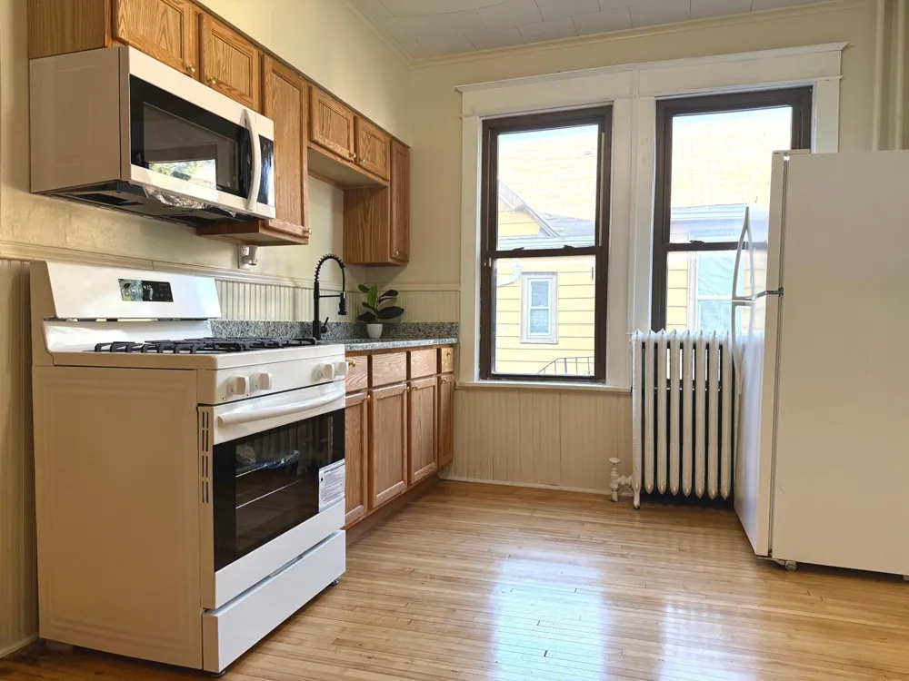 848 Beech Street Saint Paul, MN 55106