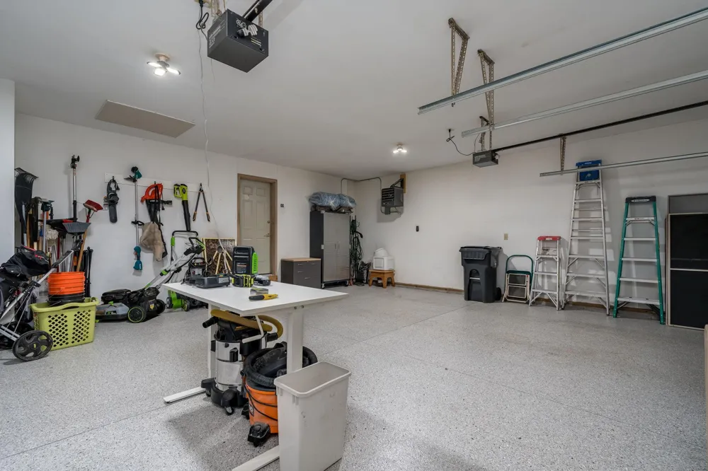 121 Bartholomew Lane Mankato, MN 56001