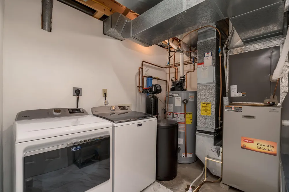 121 Bartholomew Lane Mankato, MN 56001