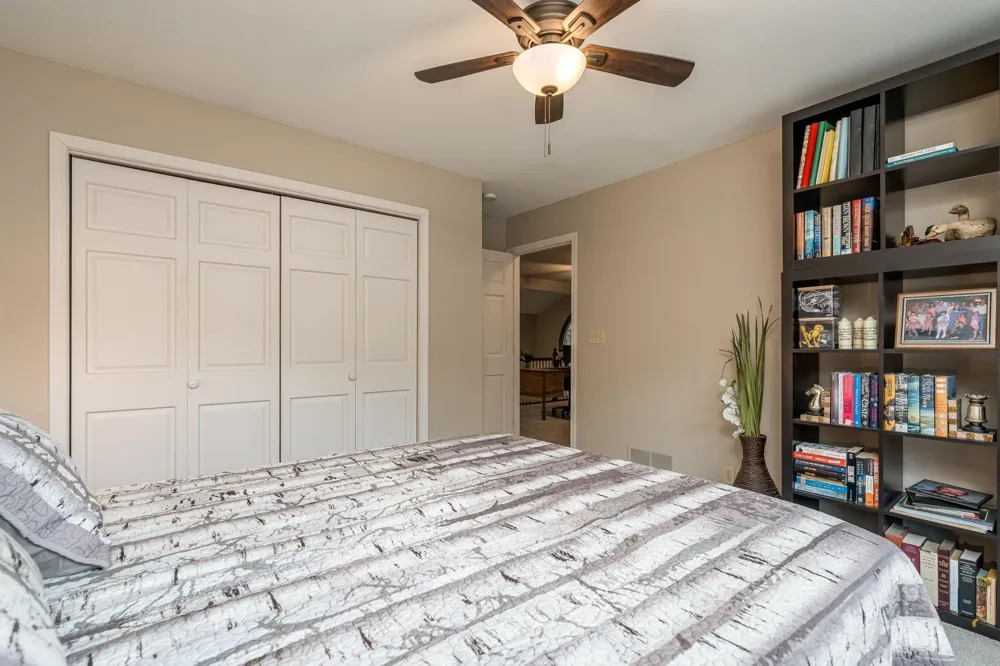 121 Bartholomew Lane Mankato, MN 56001
