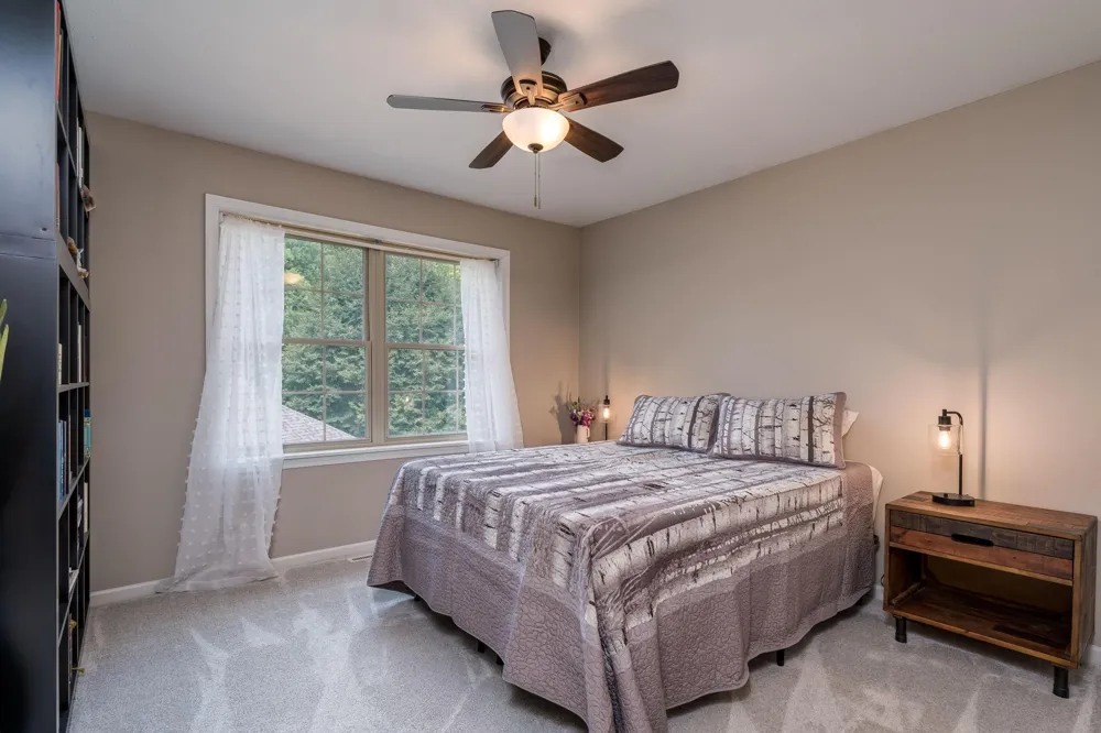 121 Bartholomew Lane Mankato, MN 56001