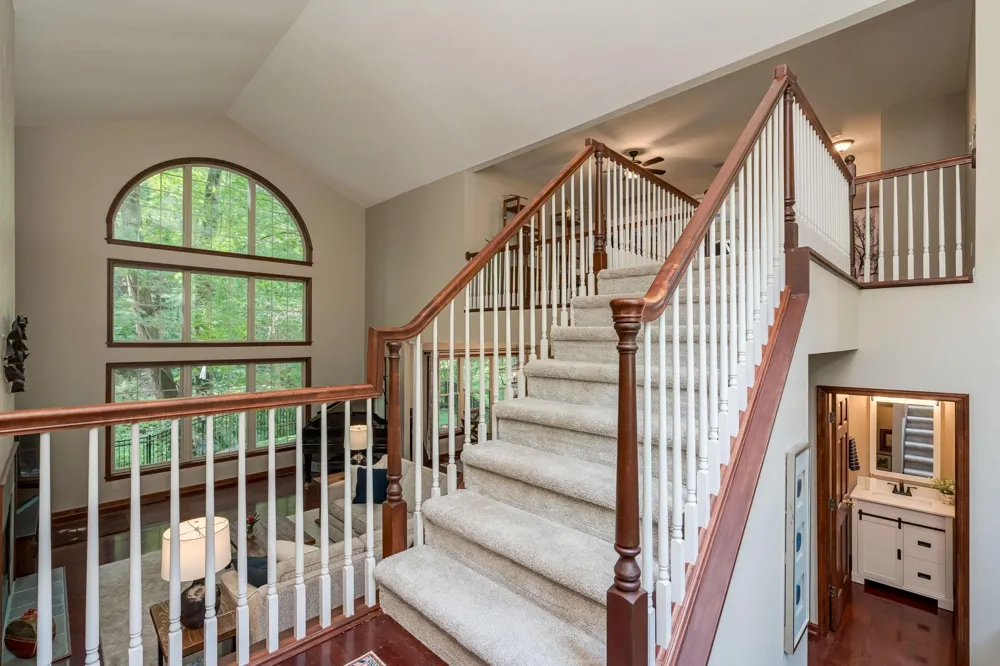121 Bartholomew Lane Mankato, MN 56001