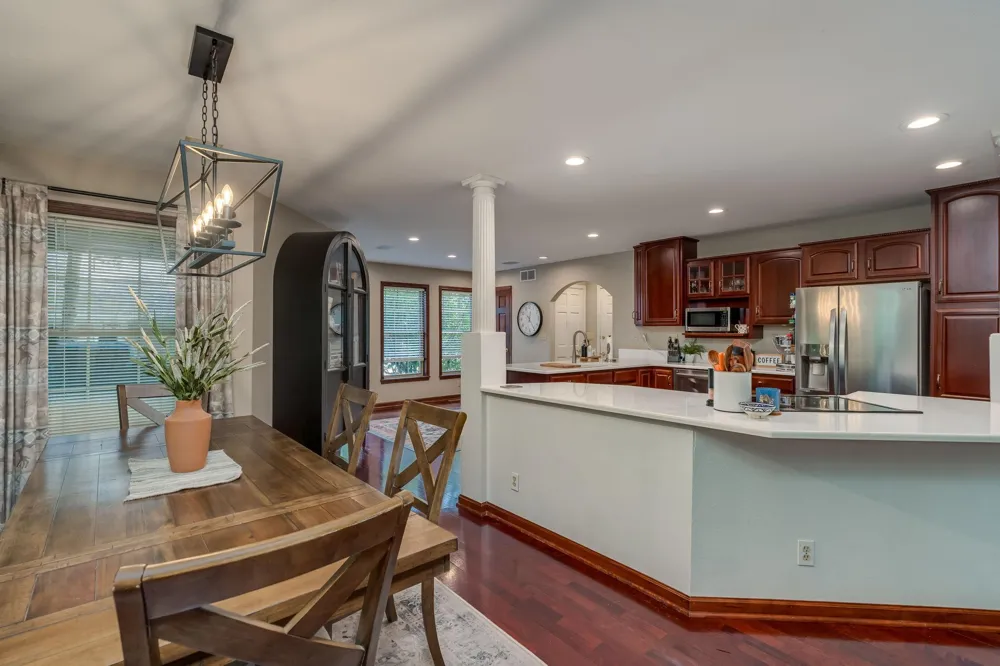 121 Bartholomew Lane Mankato, MN 56001