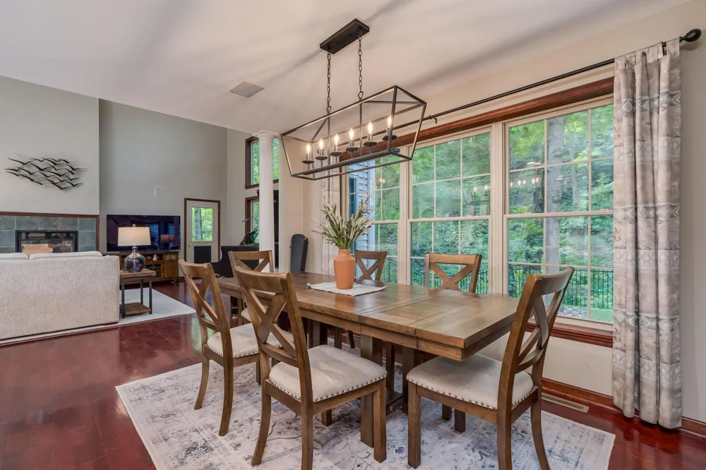 121 Bartholomew Lane Mankato, MN 56001