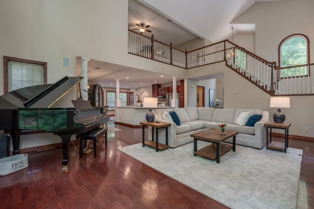 121 Bartholomew Lane Mankato, MN 56001