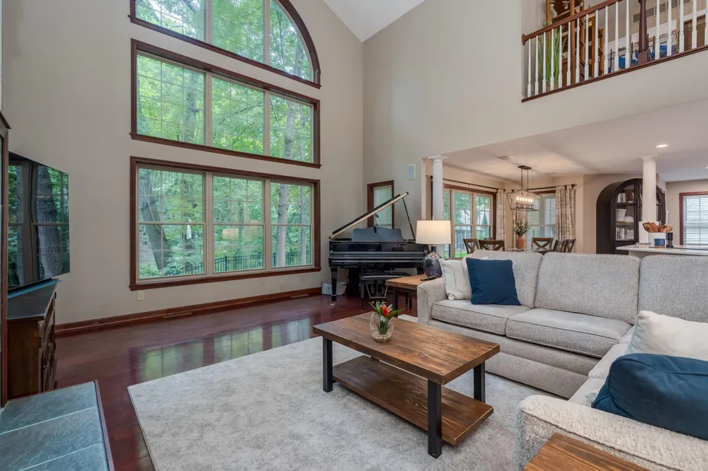 121 Bartholomew Lane Mankato, MN 56001