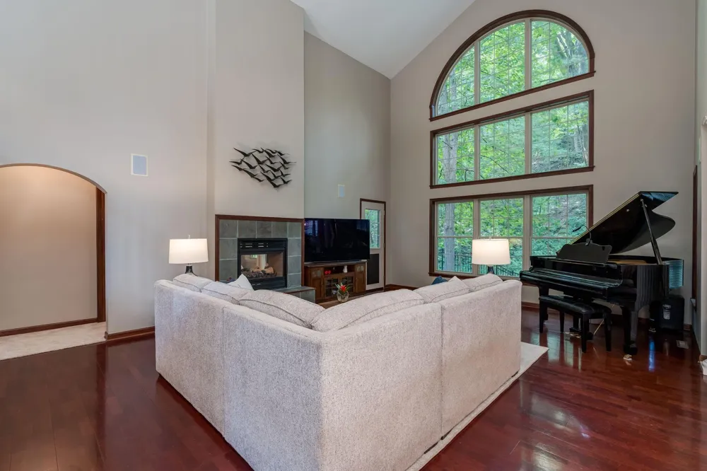 121 Bartholomew Lane Mankato, MN 56001