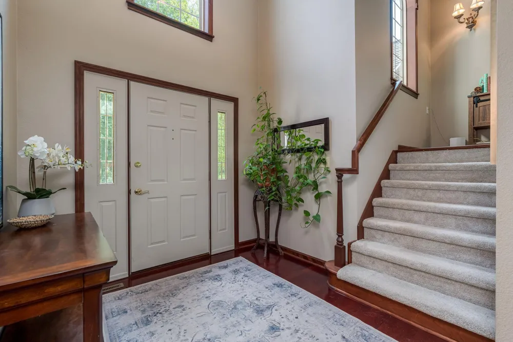 121 Bartholomew Lane Mankato, MN 56001