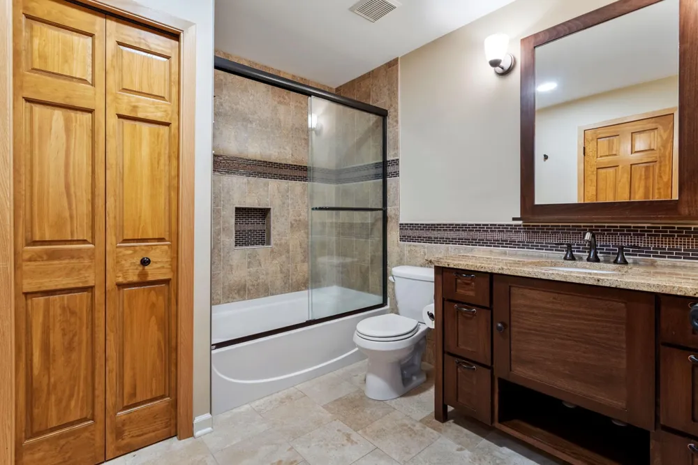 13440 60th Place #121 Plymouth, MN 55446
